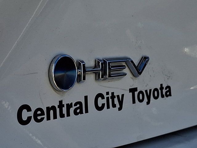 Certified 2025 Toyota Camry LE FWD image 30