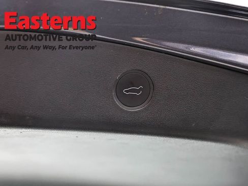 Used 2023 Tesla Model 3 Standard Range image 19