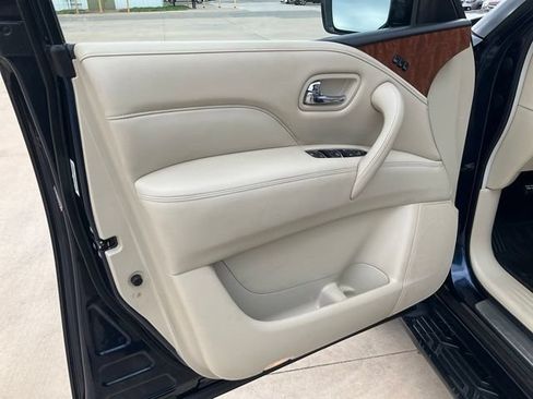 Used 2019 INFINITI QX80 Luxe w/ 22" Wheel Package AWD/4WD image 5