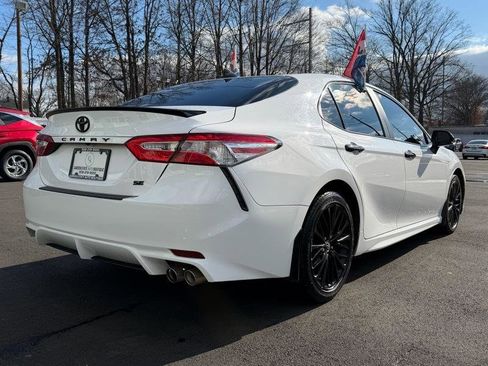 Used 2020 Toyota Camry SE image 6