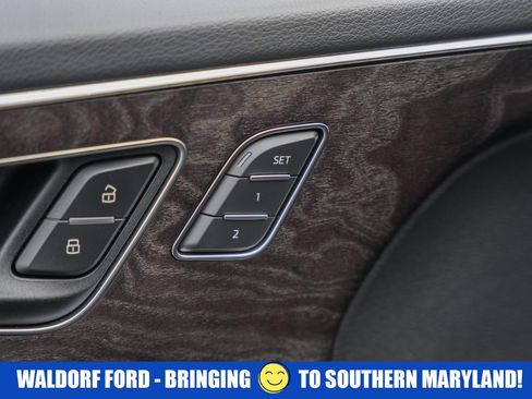 Used 2021 Audi Q8 Prestige w/ Prestige Package image 41