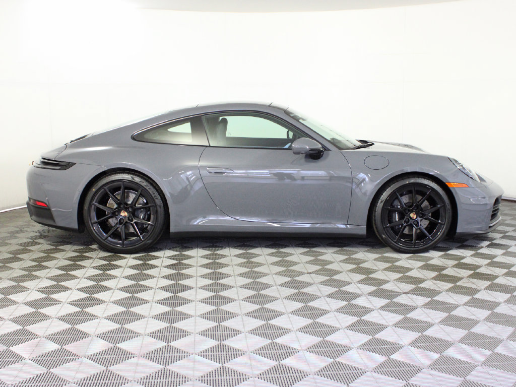 Certified 2025 Porsche 911 Carrera RWD image 8
