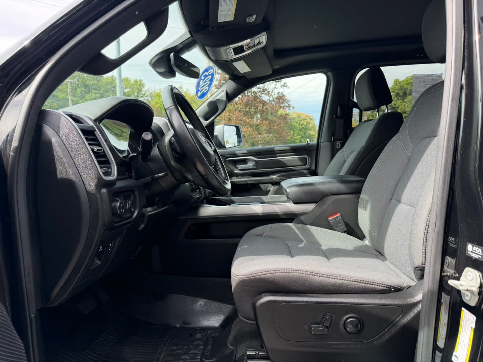 Used 2023 RAM 1500 Big Horn AWD/4WD image 15