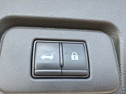 Used 2024 Nissan Rogue Platinum w/ Platinum Premium Package AWD/4WD image 12