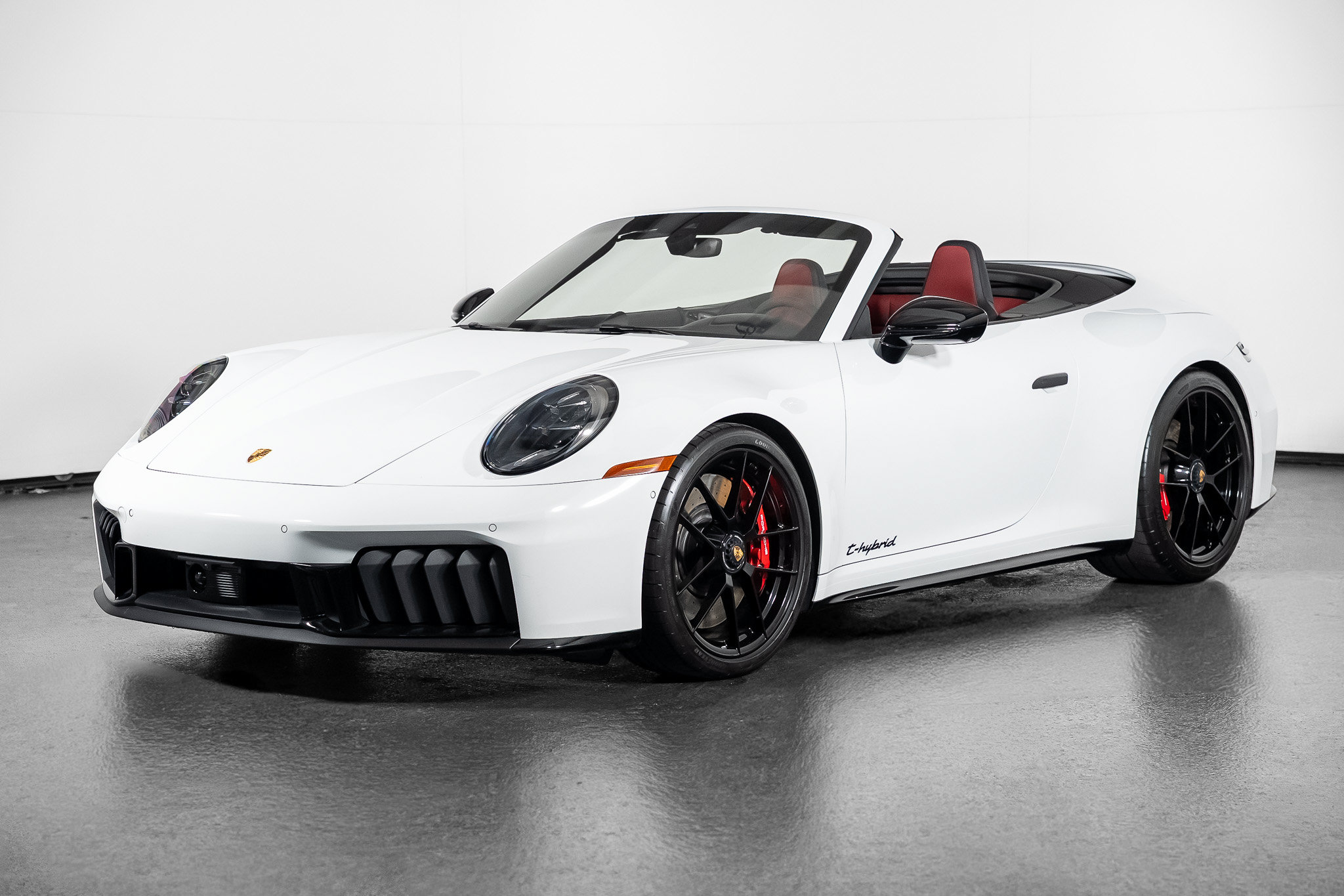 Used 2025 Porsche 911 Carrera 4 GTS AWD/4WD image 13