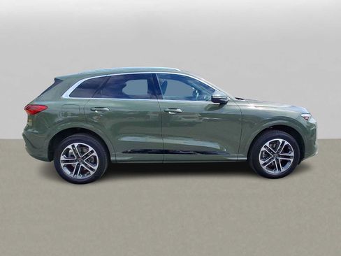 Certified 2025 Audi Q5 Premium w/ Premium Plus AWD/4WD image 32