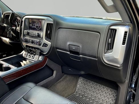 Used 2015 GMC Sierra 1500 SLT w/ SLT Crew Cab Value Package AWD/4WD image 27