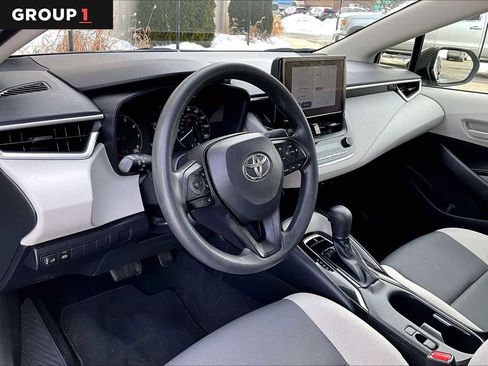 Used 2024 Toyota Corolla LE image 18
