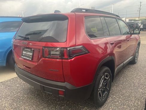 New 2026 Jeep Cherokee Laredo image 8