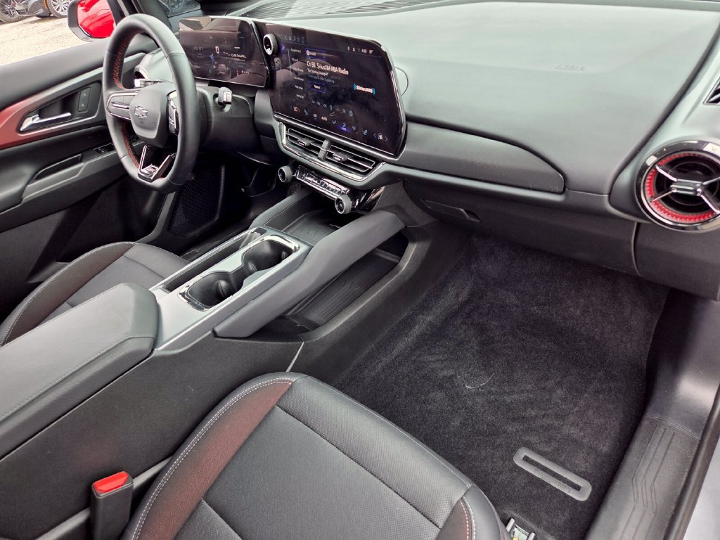 Certified 2025 Chevrolet Equinox EV RS FWD image 27