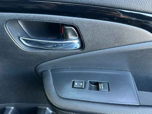 Used 2022 Honda Pilot Touring image 23