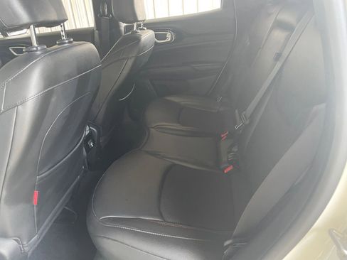 Used 2025 Jeep Compass Trailhawk image 23