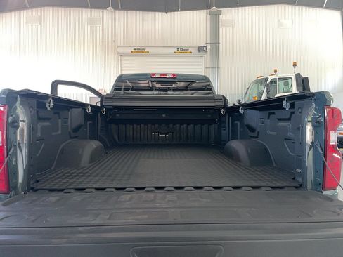 Used 2025 Chevrolet Silverado 2500 LT AWD/4WD image 11