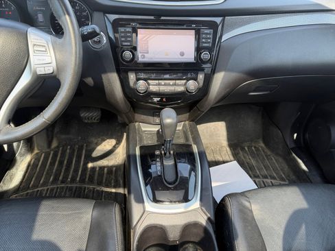 Used 2016 Nissan Rogue SL w/ SL Premium Package AWD/4WD image 12