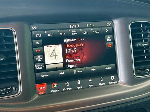 Used 2023 Dodge Charger Scat Pack w/ Navigation & Travel Group RWD image 12