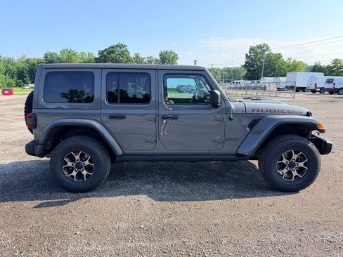 Used 2019 Jeep Wrangler Unlimited Rubicon w/ Dual Top Group AWD/4WD image 8