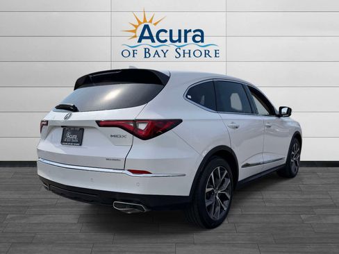 Certified 2023 Acura MDX SH-AWD w/ Technology Package image 6