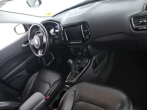 Used 2018 Jeep Compass Limited w/ Navigation Group AWD/4WD image 31
