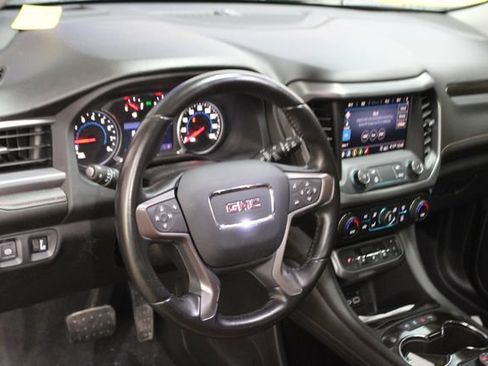 Used 2020 GMC Acadia AT4 w/ GMC Pro Grade Package AWD/4WD image 14