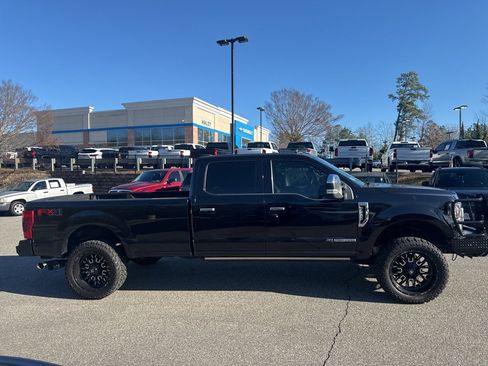 Used 2021 Ford F250 Platinum image 2