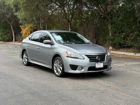 Used 2013 Nissan Sentra SR w/ Driver Pkg FWD image 7