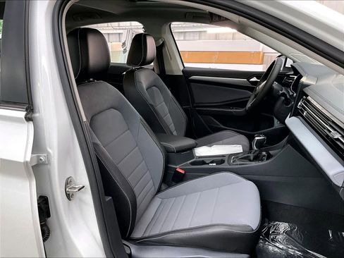 New 2026 Volkswagen Jetta SE image 29