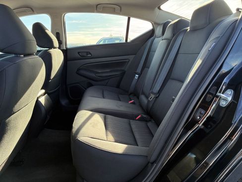 Used 2025 Nissan Altima 2.5 SV image 25