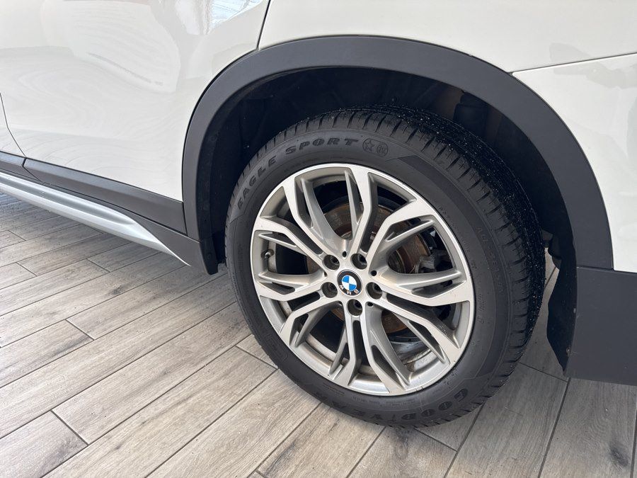 Used 2017 BMW X1 xDrive28i AWD/4WD image 7