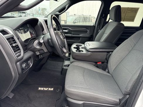 Used 2024 RAM 2500 Big Horn w/ Sport Appearance Package image 22