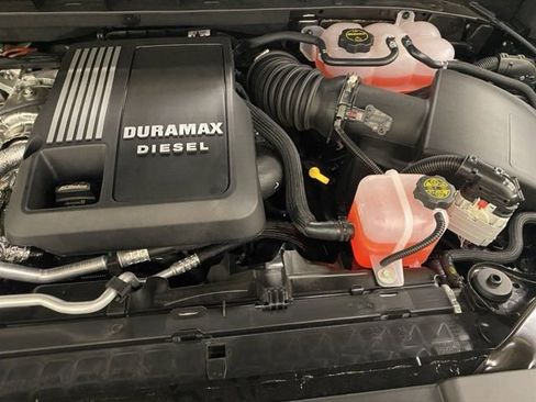 New 2026 Chevrolet Silverado 1500 High Country w/ Midnight Edition AWD/4WD image 11
