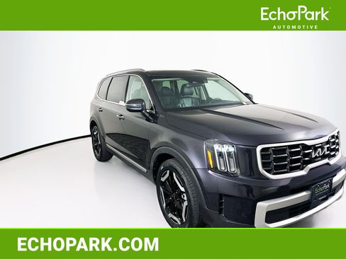 Used 2025 Kia Telluride S image 1