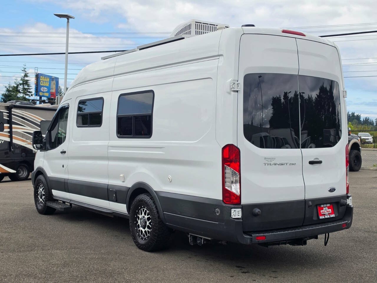 Used 2017 Ford Transit 250 148 High Roof Extended RWD image 13