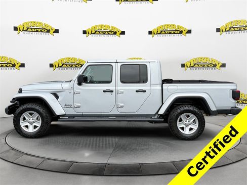 Certified 2022 Jeep Gladiator Overland w/ Popular Equipment Package image 2