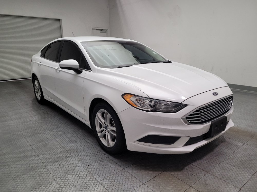 Used 2018 Ford Fusion SE w/ Fusion SE Technology Package FWD image 13