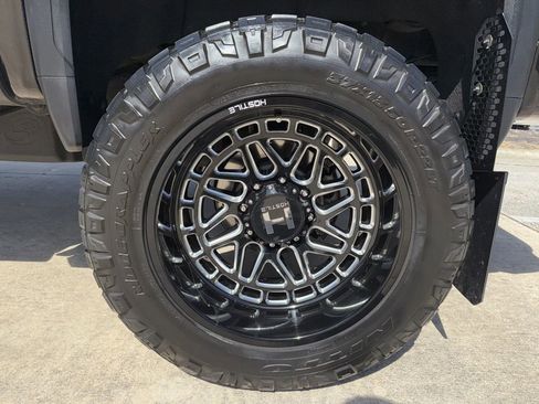 Used 2023 GMC Sierra 3500 Denali w/ Denali Black Diamond Edition image 59