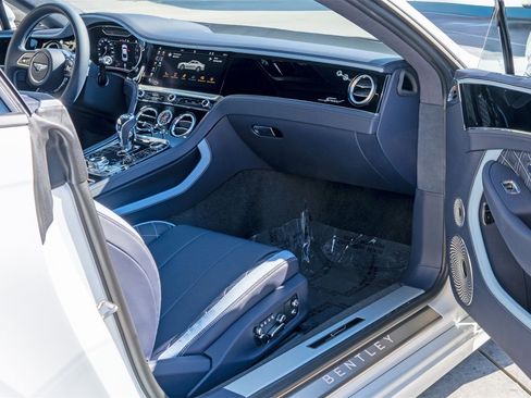 Used 2024 Bentley Continental GT Speed image 11