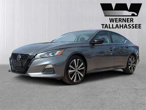 Used 2022 Nissan Altima 2.5 SR image 1