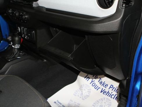 Used 2024 Jeep Wrangler Sport AWD/4WD image 24