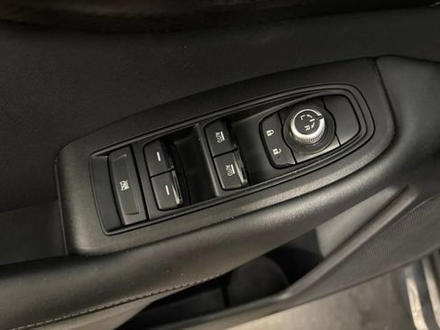 Used 2024 Subaru Outback Premium AWD/4WD image 11