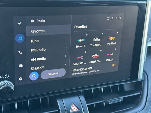 Used 2025 Toyota RAV4 XLE image 17