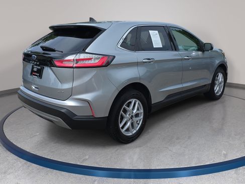 Used 2024 Ford Edge SEL AWD/4WD image 6