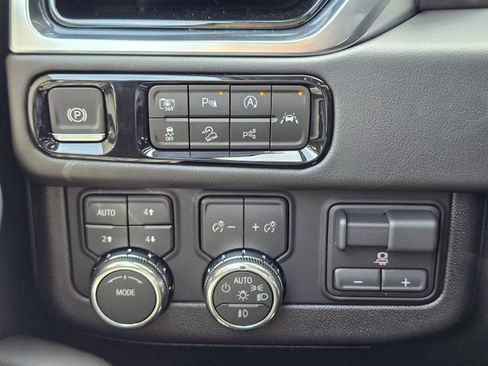 New 2026 GMC Yukon Elevation AWD/4WD image 35