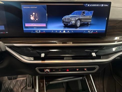 Used 2026 BMW X7 xDrive40i AWD/4WD image 15