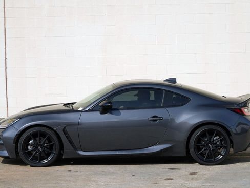 Used 2022 Toyota GR86 Premium w/ ALL Weather Mat Package (TMS) RWD image 37