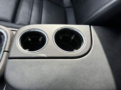 Used 2020 Porsche Panamera RWD image 30