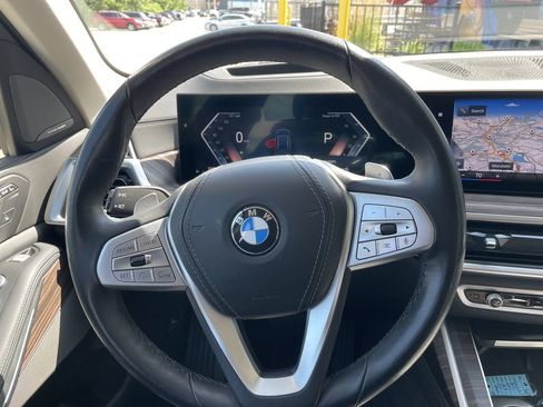 Used 2023 BMW X7 xDrive40i w/ Premium Package AWD/4WD image 16