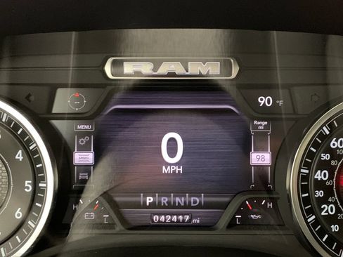 Used 2023 RAM 1500 Big Horn AWD/4WD image 30