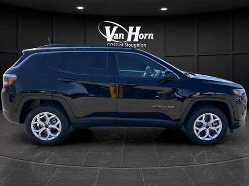 New 2025 Jeep Compass Latitude w/ Sun & Sound Group image 2