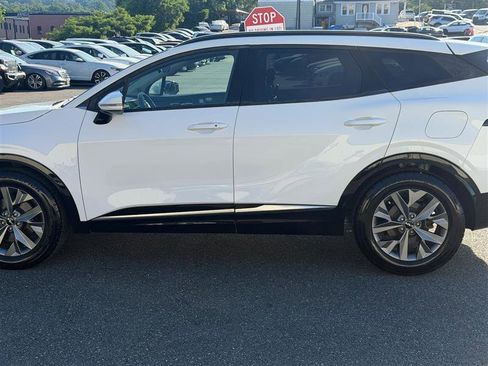 Used 2025 Kia Sportage EX w/ Premium Package FWD image 5
