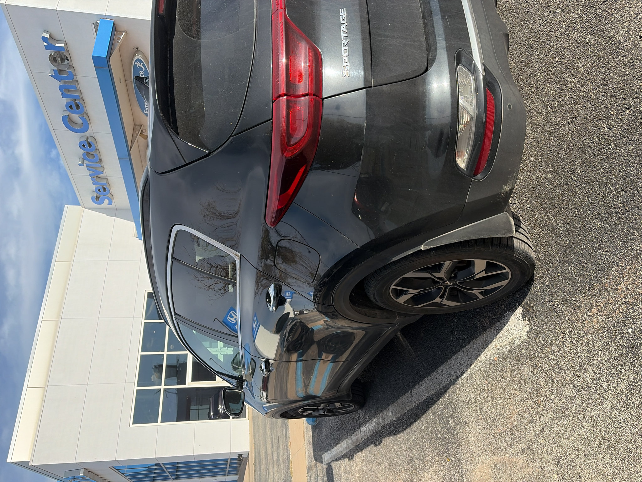 Used 2020 Kia Sportage EX w/ EX Technology Package FWD image 4